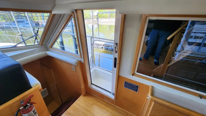 Slide: The Image of Navigator 5300 1998 - 58