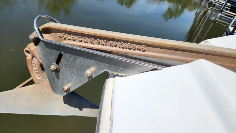 Slide: The Image of Navigator 5300 1998 - 62