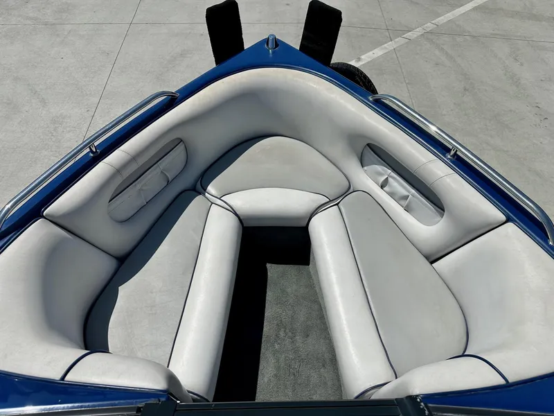 Slide: The Image of 2006 Calabria Boats Cal-Air Pro-V wakeboard boat with white interior seating. - 13