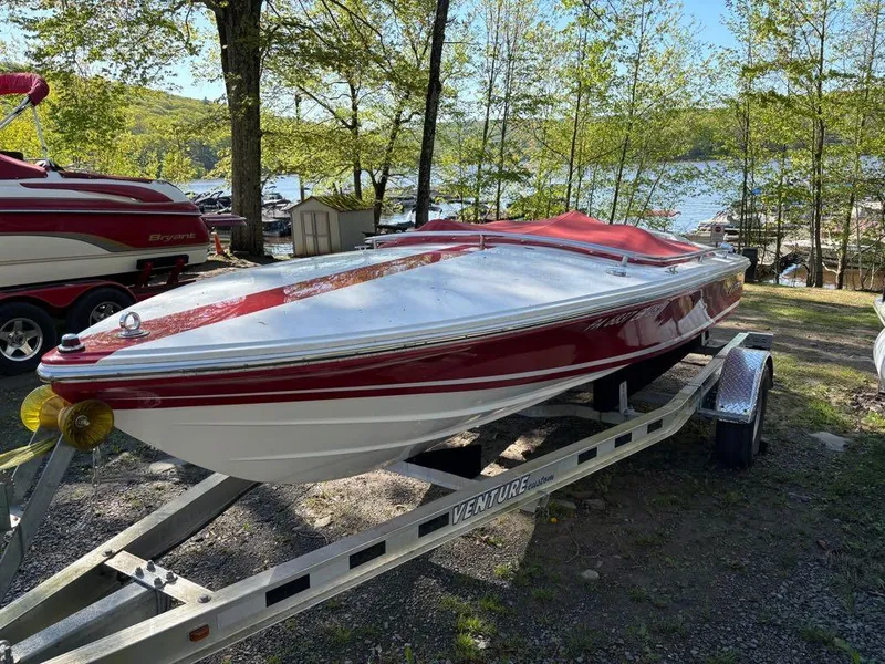 Slide: The Image of Donzi 18 Classic 2019 - 12