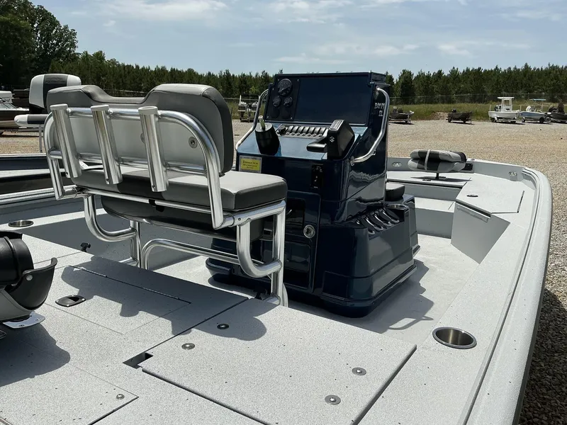 Slide: The Image of Excel Bay Pro 220 220 ELITE 2025 - 10