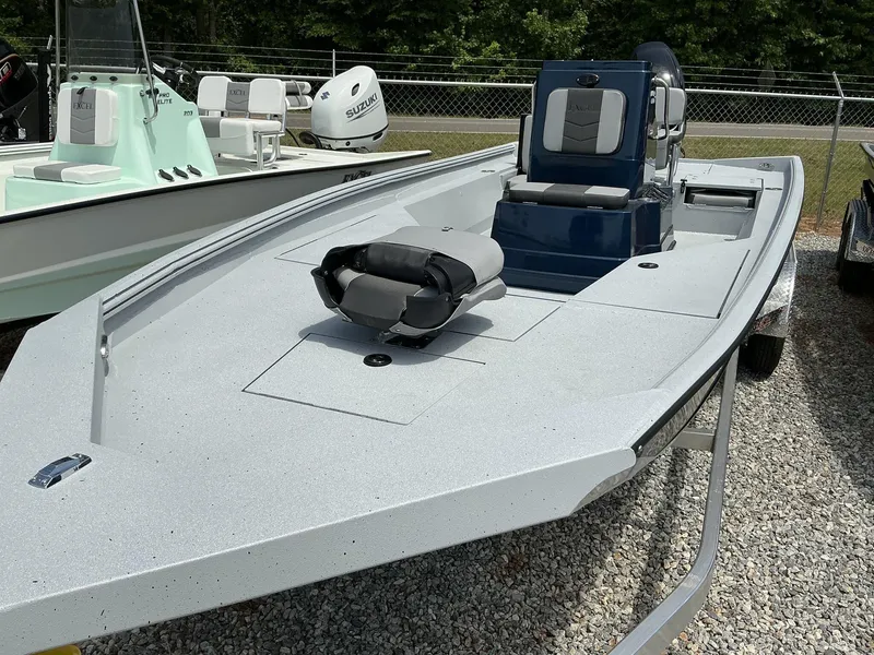 Slide: The Image of Excel Bay Pro 220 220 ELITE 2025 - 2