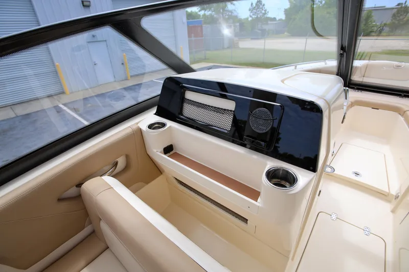 Slide: The Image of Scout 277 Dorado 2022 - 15