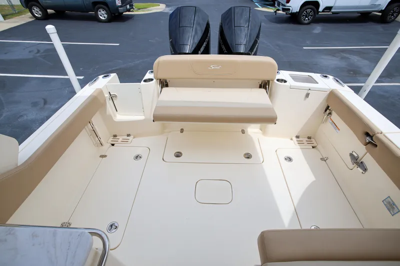 Slide: The Image of Scout 277 Dorado 2022 - 7