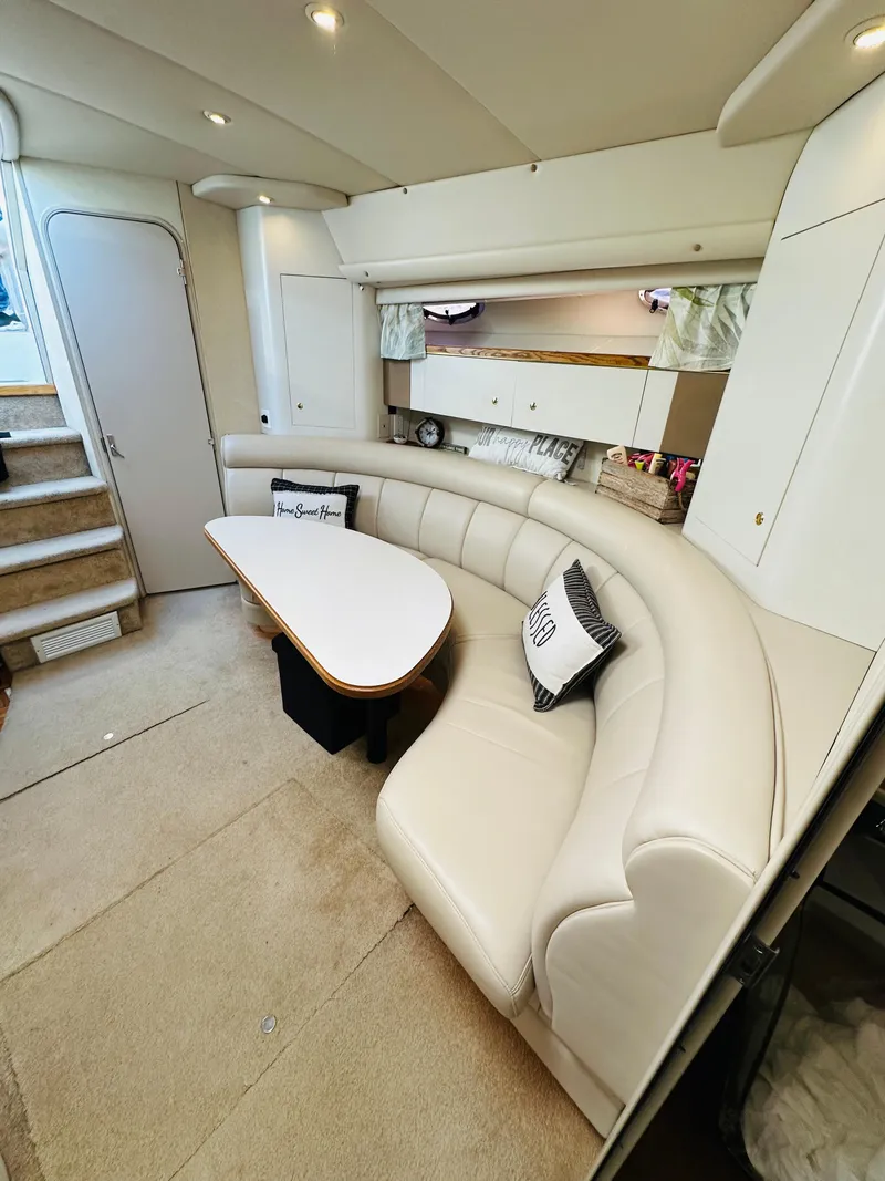 Slide: The Image of Cruisers Yachts 4270 Esprit 1997 - 34