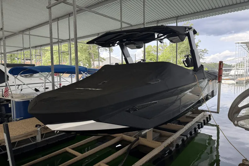 Slide: The Image of Nautique G23 2022 - 26