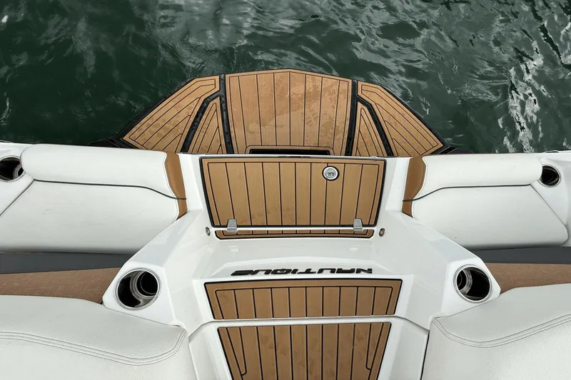 Slide: The Image of Nautique G23 2022 - 28