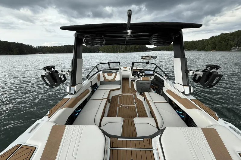 Slide: The Image of Nautique G23 2022 - 36