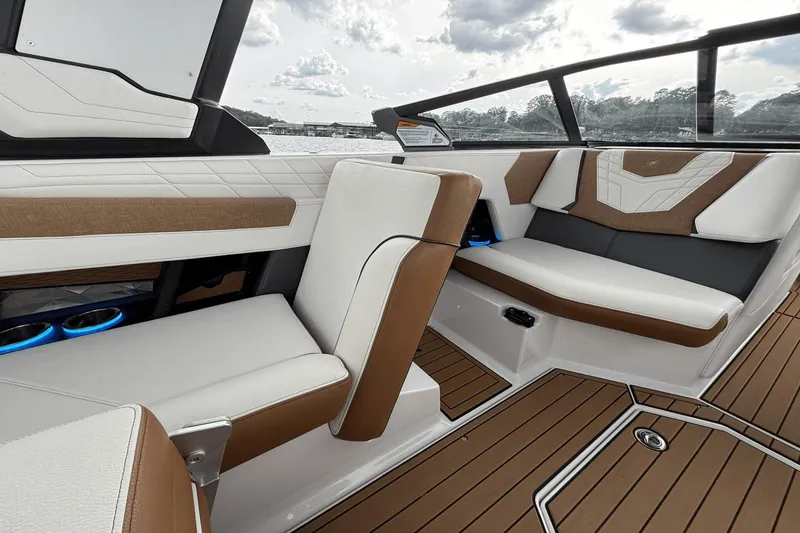 Slide: The Image of Nautique G23 2022 - 42