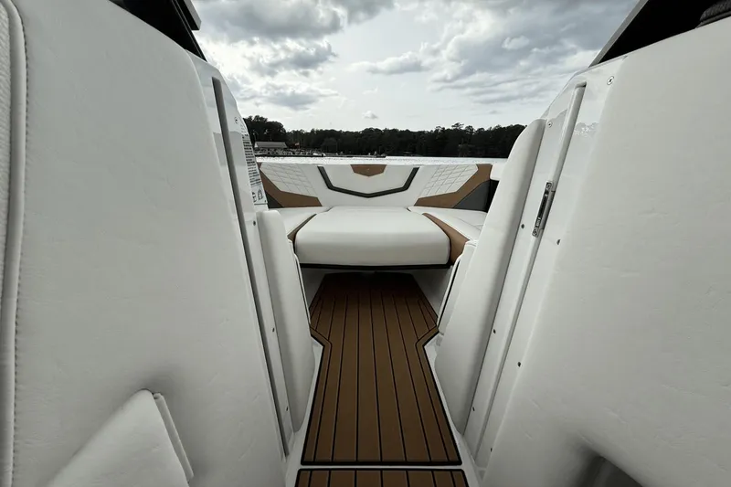 Slide: The Image of Nautique G23 2022 - 58