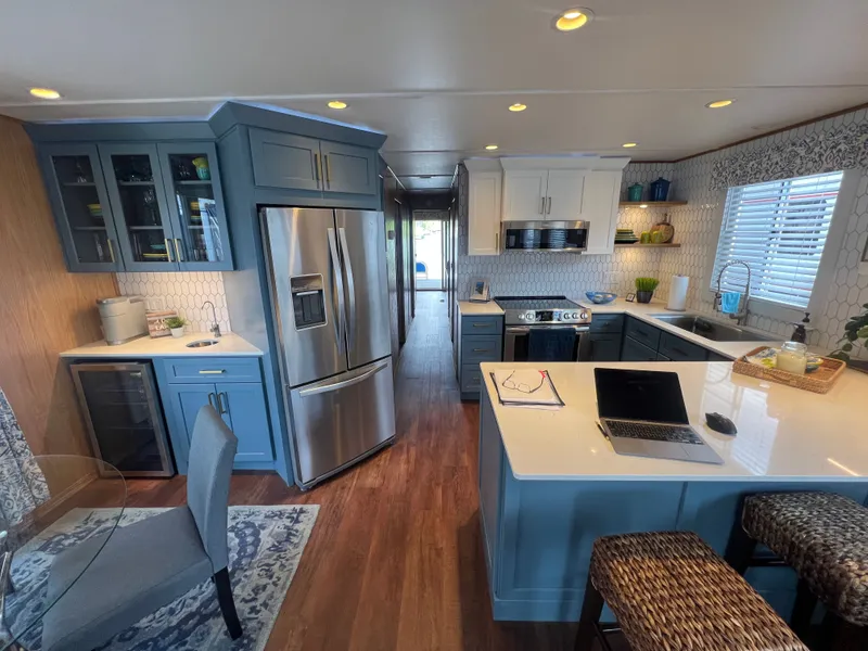 Slide: The Image of Lakeview 16' X 70' Widebody Houseboat 2006 - 10