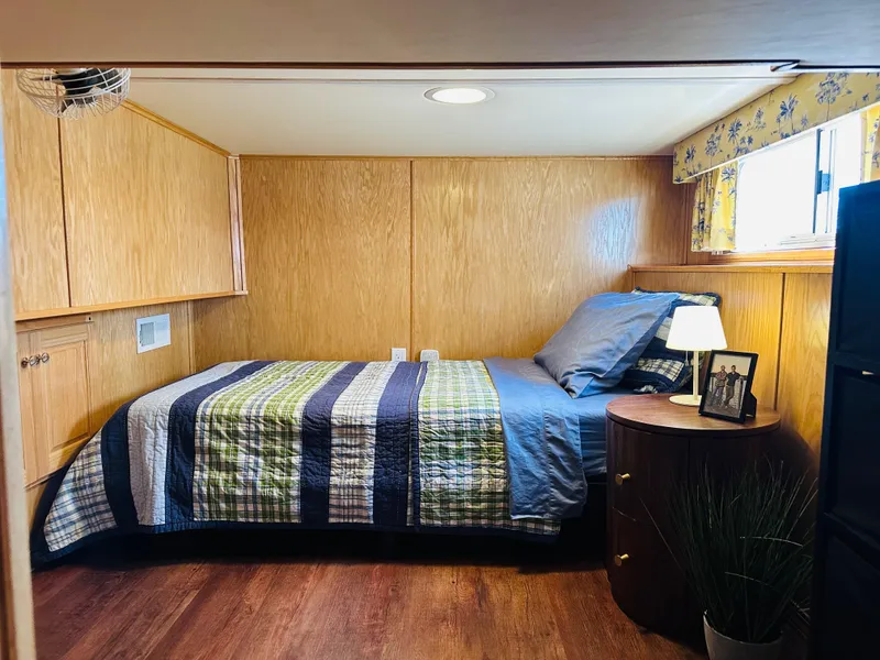 Slide: The Image of Lakeview 16' X 70' Widebody Houseboat 2006 - 104