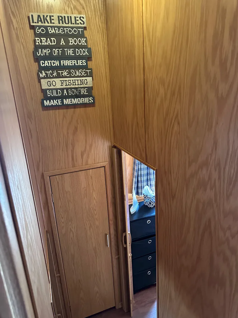 Slide: The Image of Lakeview 16' X 70' Widebody Houseboat 2006 - 110