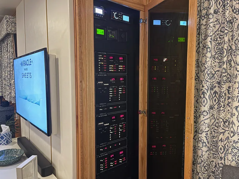 Slide: The Image of Lakeview 16' X 70' Widebody Houseboat 2006 - 116