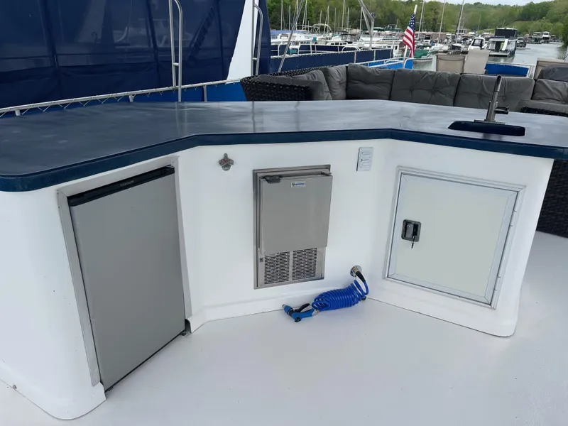 Slide: The Image of Lakeview 16' X 70' Widebody Houseboat 2006 - 119