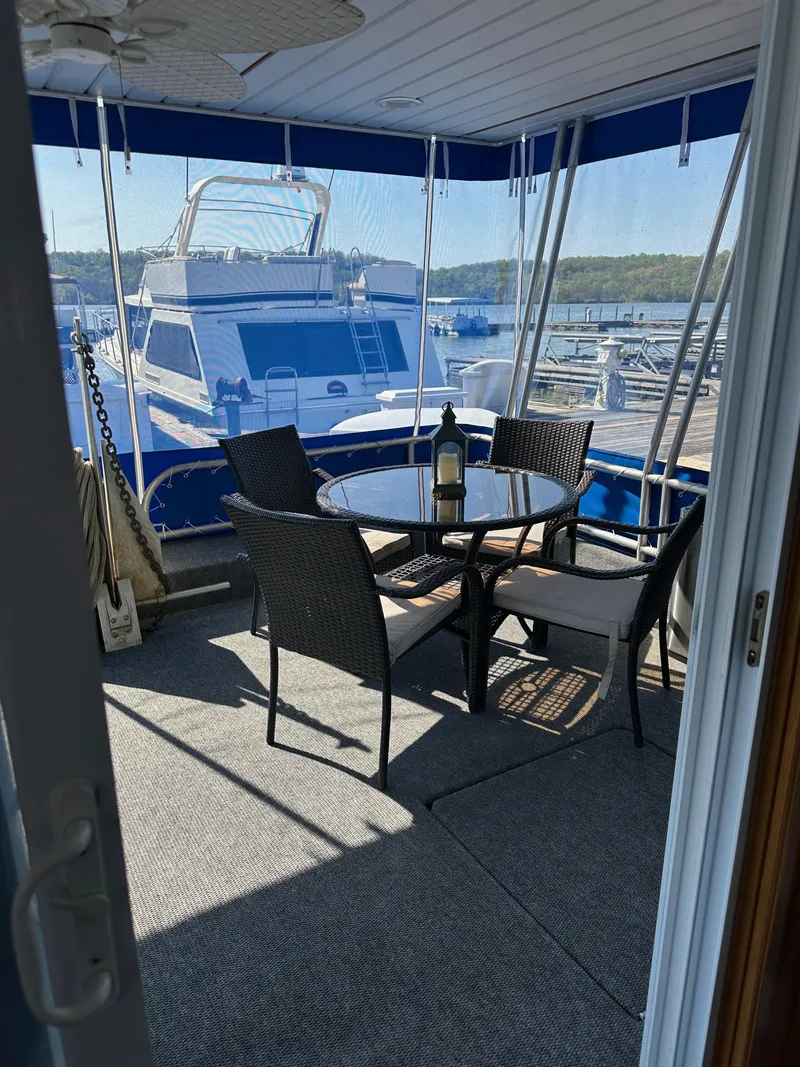 Slide: The Image of Lakeview 16' X 70' Widebody Houseboat 2006 - 125