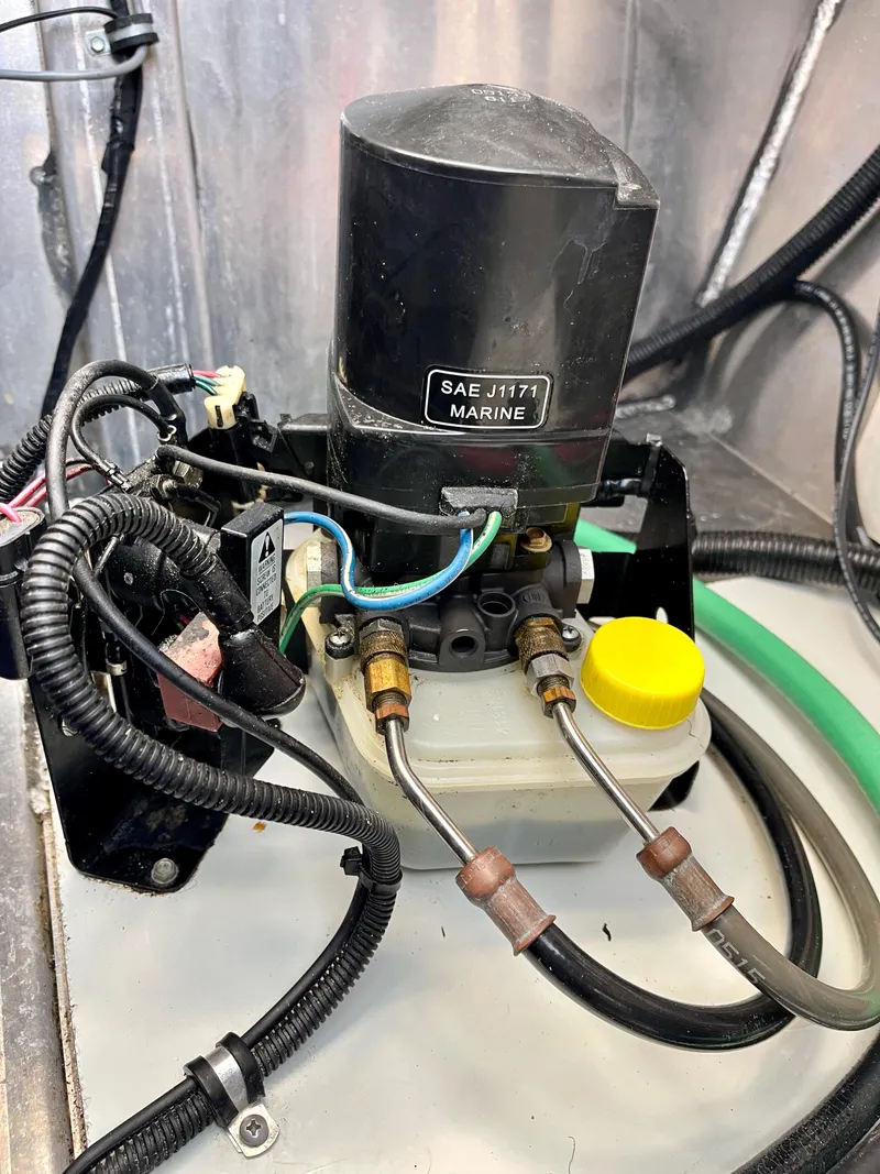 Slide: The Image of Lakeview 16' X 70' Widebody Houseboat 2006 - 131