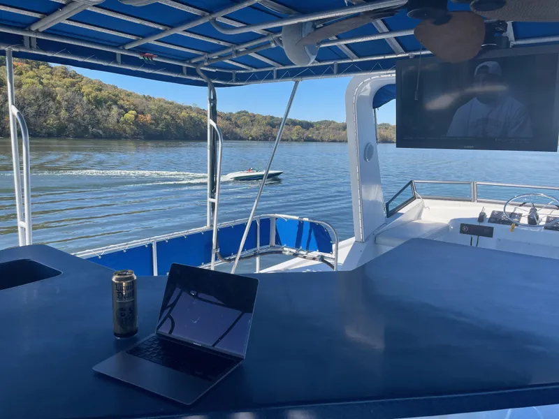 Slide: The Image of Lakeview 16' X 70' Widebody Houseboat 2006 - 21