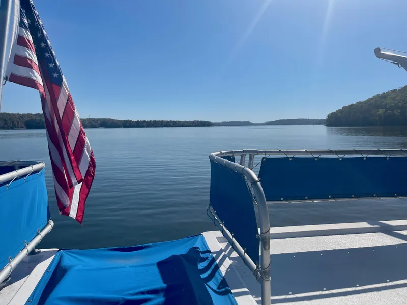 Slide: The Image of Lakeview 16' X 70' Widebody Houseboat 2006 - 29