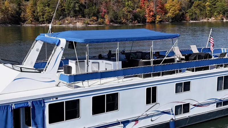 Slide: The Image of Lakeview 16' X 70' Widebody Houseboat 2006 - 4