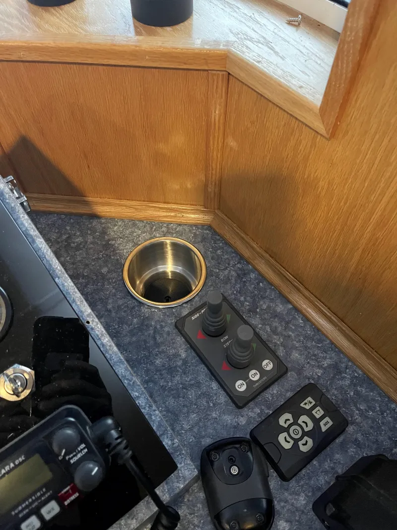 Slide: The Image of Lakeview 16' X 70' Widebody Houseboat 2006 - 47