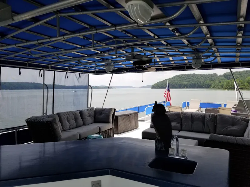 Slide: The Image of Lakeview 16' X 70' Widebody Houseboat 2006 - 5