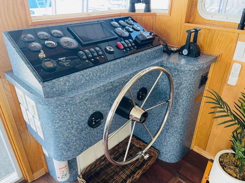 Slide: The Image of Lakeview 16' X 70' Widebody Houseboat 2006 - 51