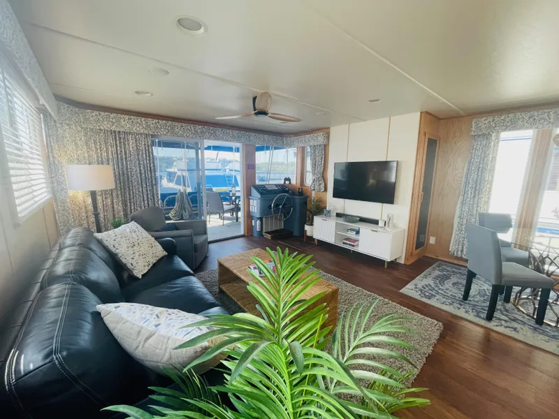 Slide: The Image of Lakeview 16' X 70' Widebody Houseboat 2006 - 58