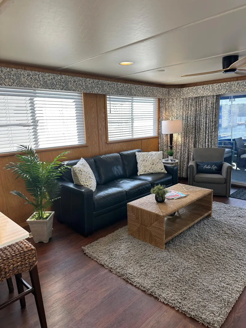 Slide: The Image of Lakeview 16' X 70' Widebody Houseboat 2006 - 69