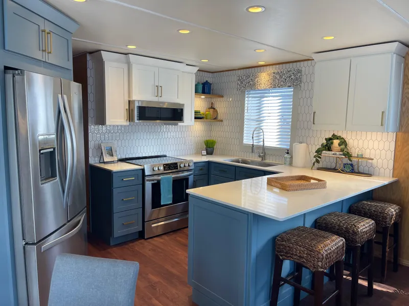 Slide: The Image of Lakeview 16' X 70' Widebody Houseboat 2006 - 71