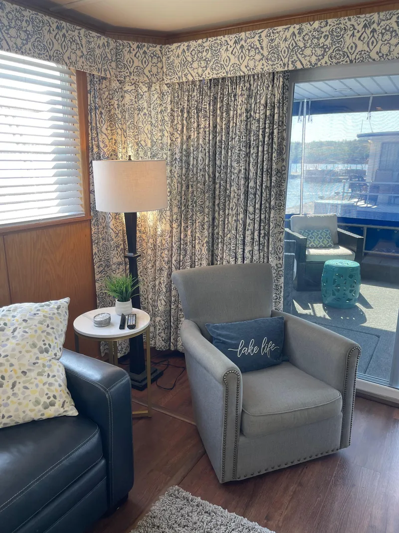 Slide: The Image of Lakeview 16' X 70' Widebody Houseboat 2006 - 72