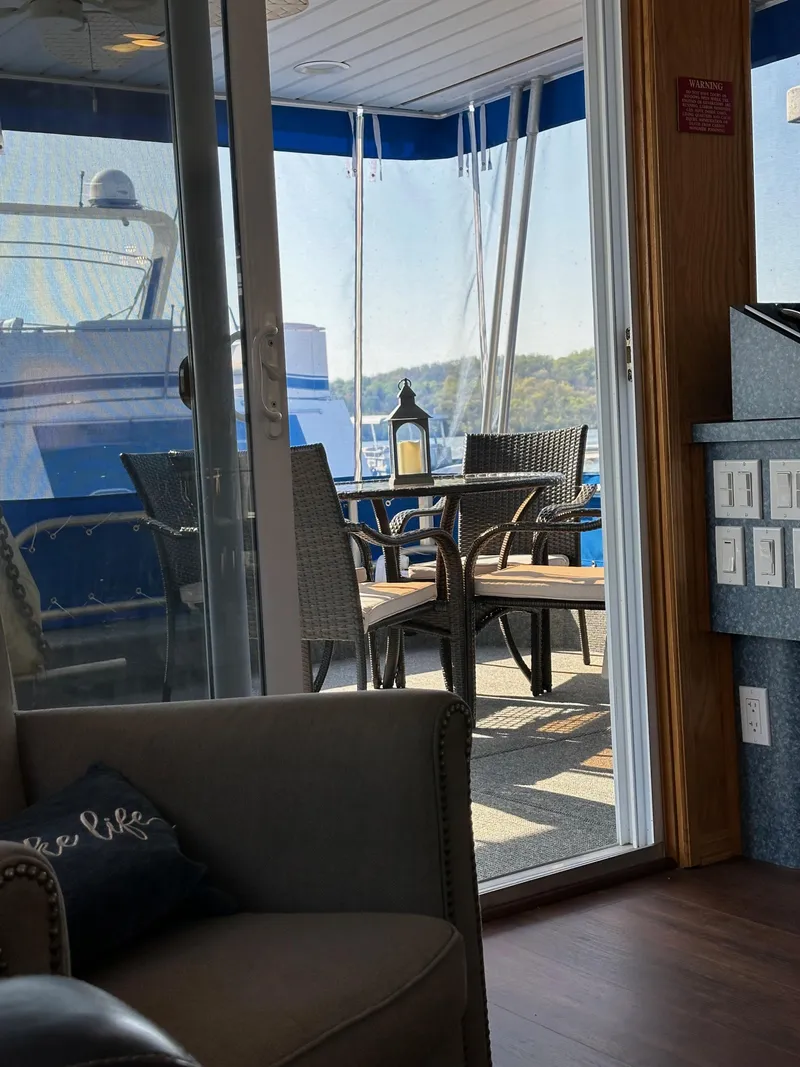 Slide: The Image of Lakeview 16' X 70' Widebody Houseboat 2006 - 79