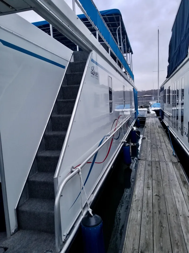 Slide: The Image of Lakeview 16' X 70' Widebody Houseboat 2006 - 8