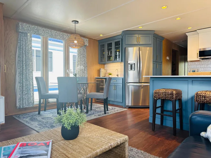 Slide: The Image of Lakeview 16' X 70' Widebody Houseboat 2006 - 84