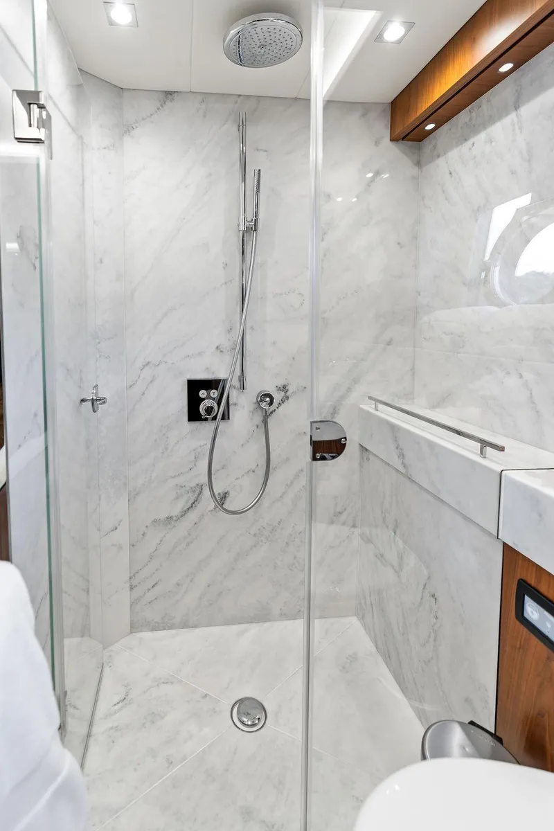 Slide: The Image of Sunseeker 86 Yacht 2019 - 106