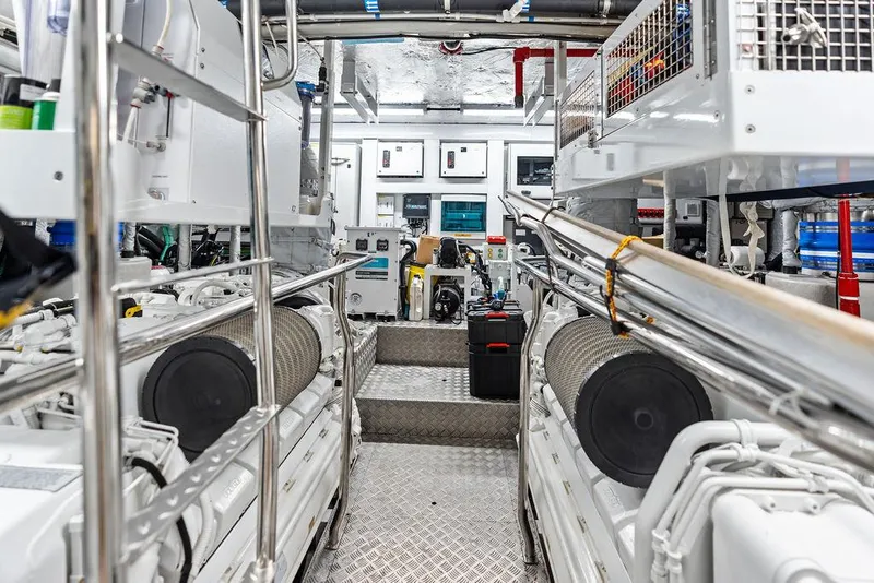 Slide: The Image of Sunseeker 86 Yacht 2019 - 122