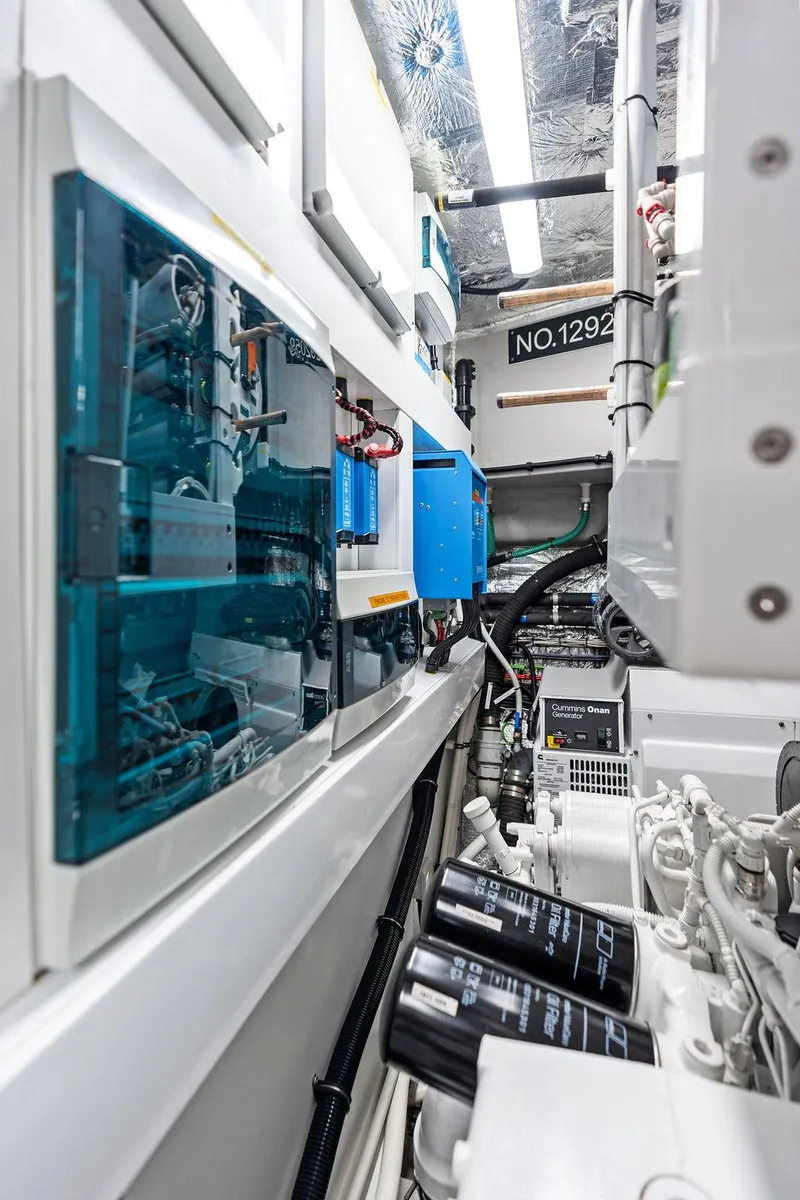 Slide: The Image of Sunseeker 86 Yacht 2019 - 130