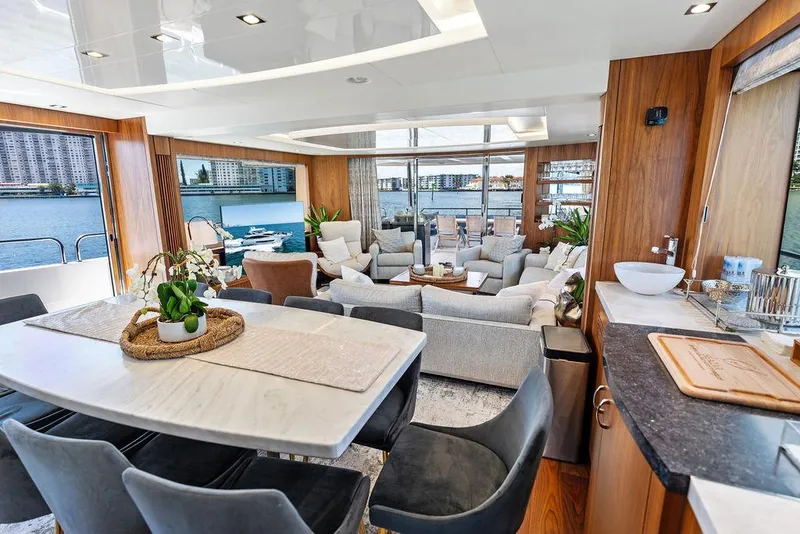 Slide: The Image of Sunseeker 86 Yacht 2019 - 59