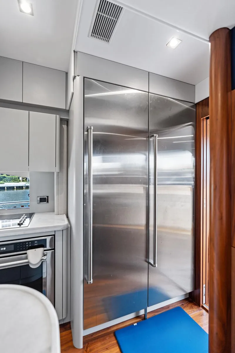 Slide: The Image of Sunseeker 86 Yacht 2019 - 78