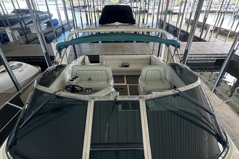 Slide: The Image of Sea Ray 370 Express Cruiser 1994 - 51