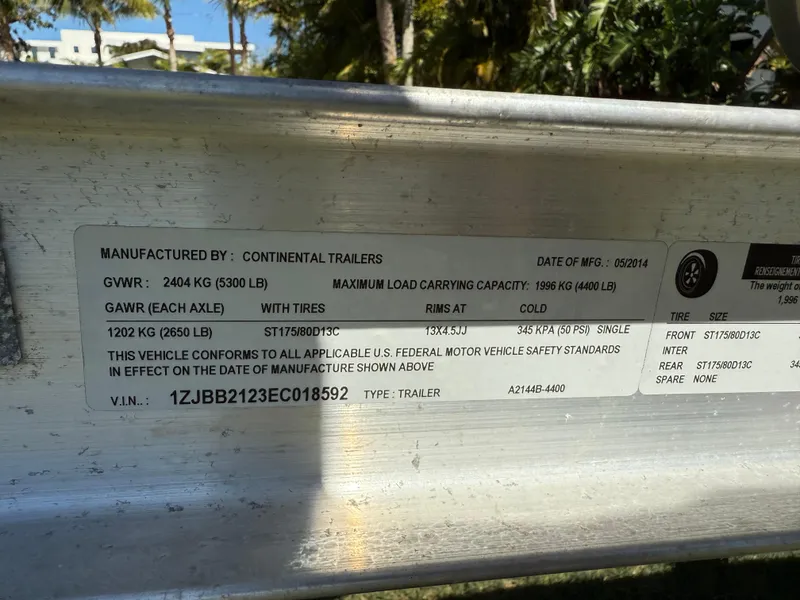 Slide: The Image of Sea Hunt Ultra 211 2014 - 58