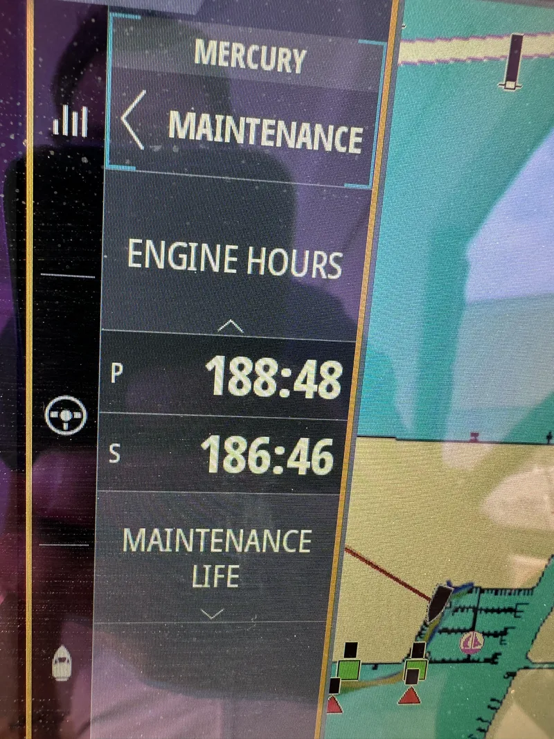 Slide: The Image of Mercury maintenance display showing engine hours for Sea Ray Sundancer 320 OB, 2021 model. - 10