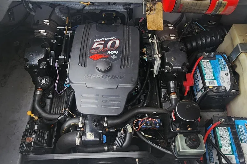 Slide: The Image of Engine compartment of a 2003 Monterey 253 Explorer Sport with MerCruiser 5.0 MPI engine. - 10