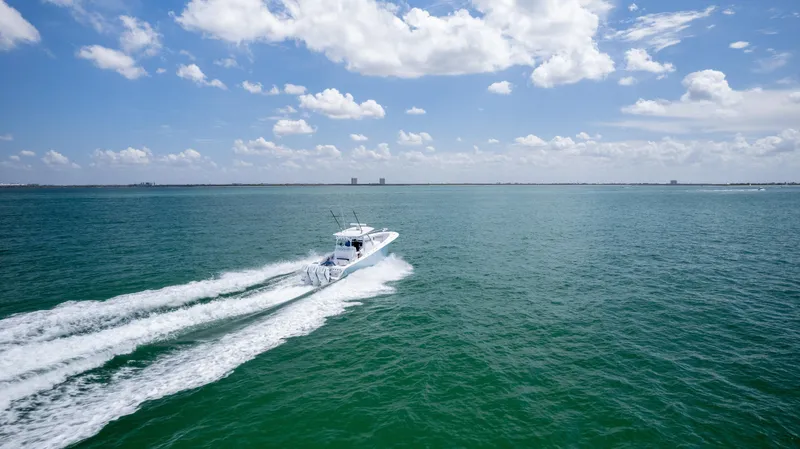 Slide: The Image of Front Runner 36 Center Console 2025 - 18