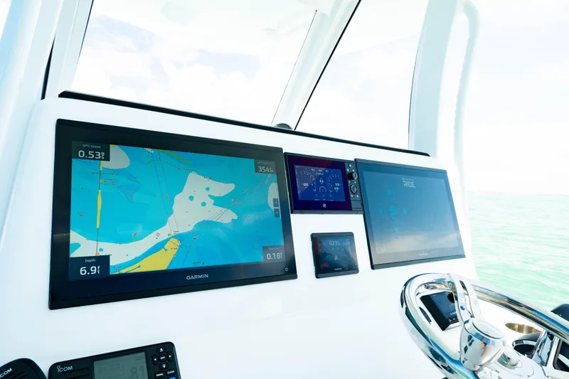 Slide: The Image of Front Runner 36 Center Console 2025 - 21