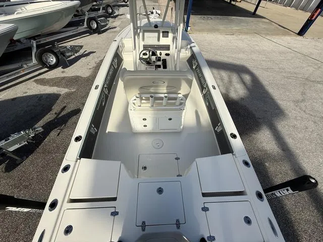 Slide: The Image of Pathfinder 2500 Hybrid 2019 - 10