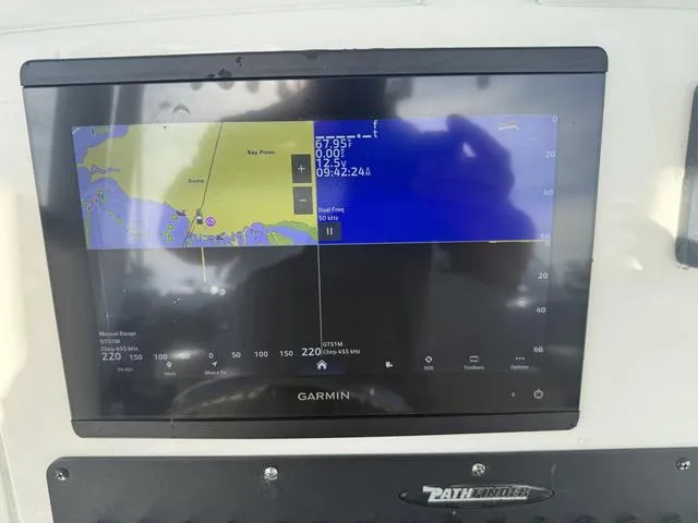 Slide: The Image of Pathfinder 2500 Hybrid 2019 - 18