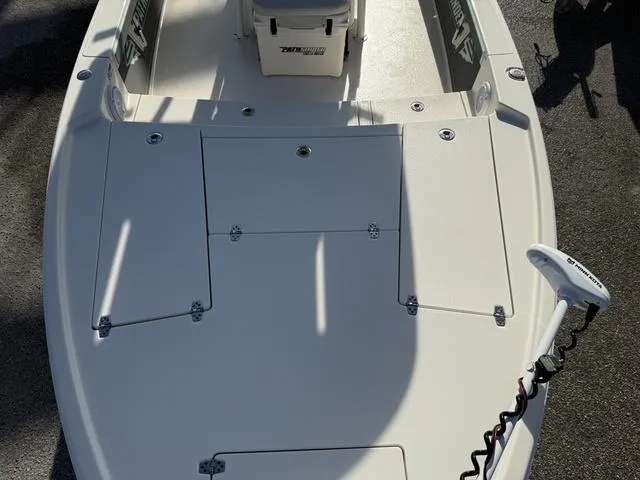 Slide: The Image of Pathfinder 2500 Hybrid 2019 - 22