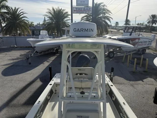 Slide: The Image of Pathfinder 2500 Hybrid 2019 - 26