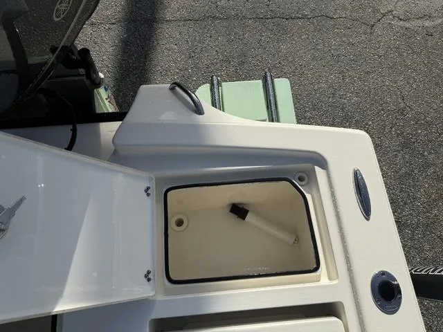 Slide: The Image of Pathfinder 2500 Hybrid 2019 - 33